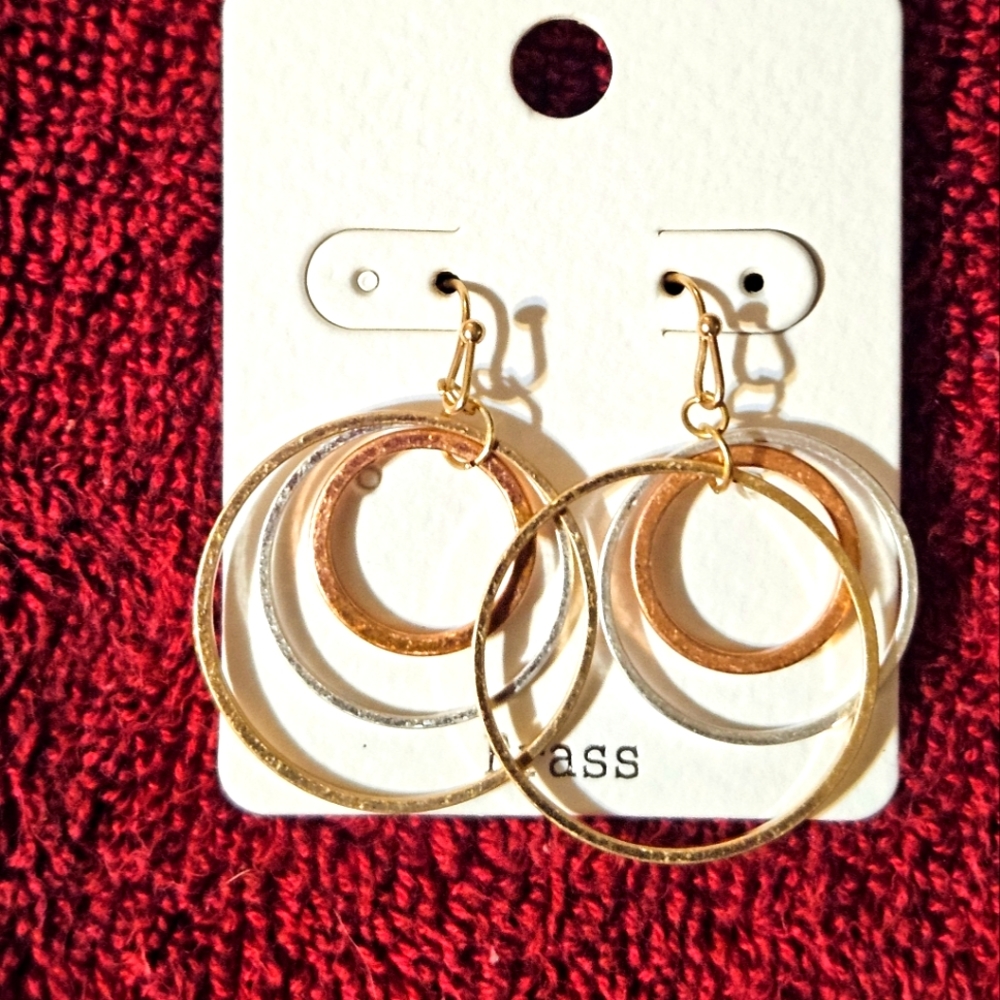 NWOT Color Circles Earrings